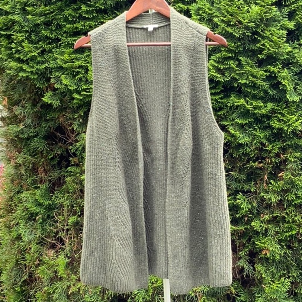 Talbots Green Sleeveless Cardigan Sweater Versatile Knit